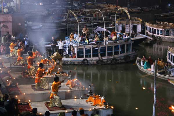  Evening Ganga Aarti At Dashaswamedh Ghat Varanasi India