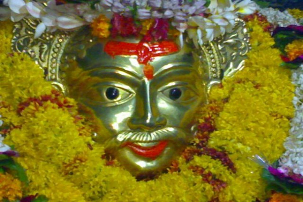 lord kal bhairav temple varanasi 